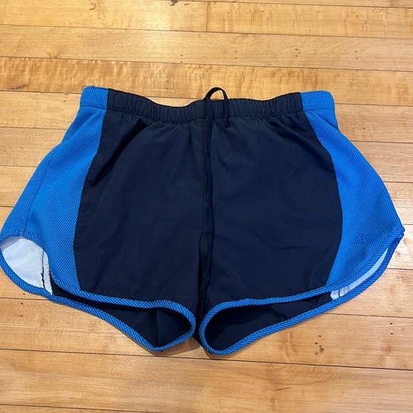 3 for $12 Navy athletic shorts - Picture 1 of 3